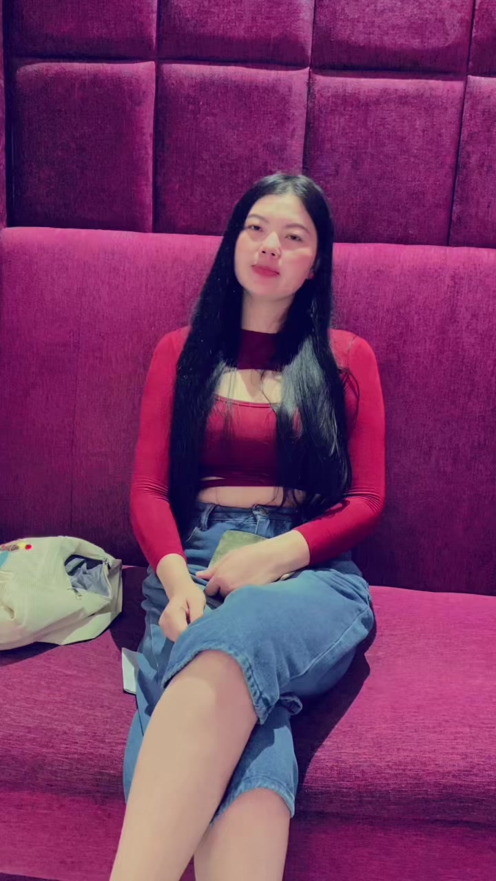 @🦋Nang Khin Moe🦋( ခင်မိုး )🍃