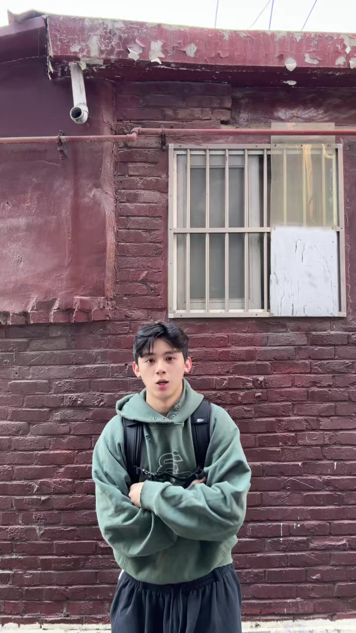 @khantnyizaww