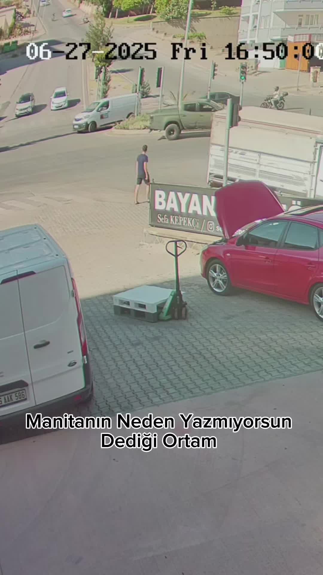 @Eren Aytemiz