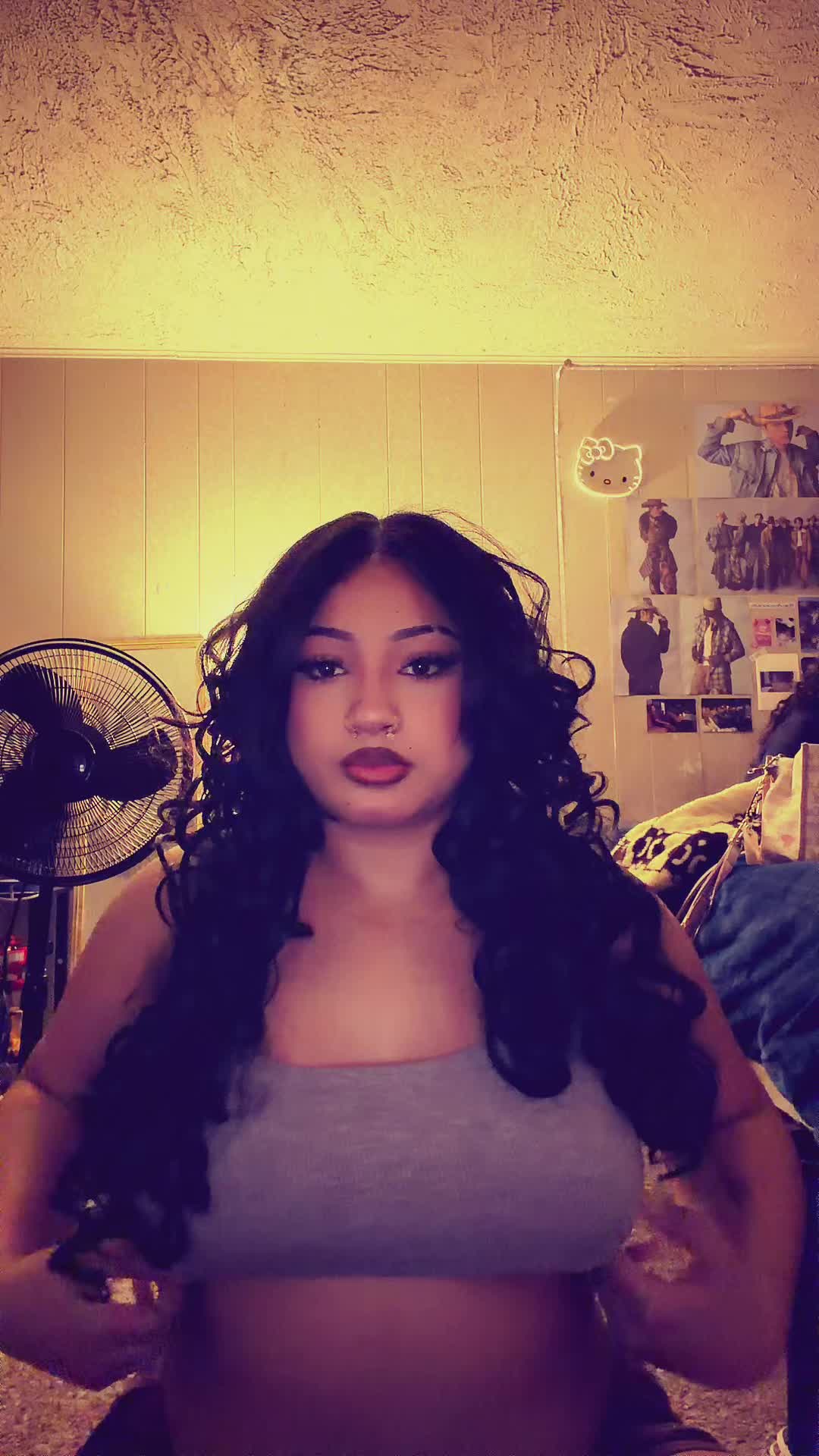 @HotdogHotdog22