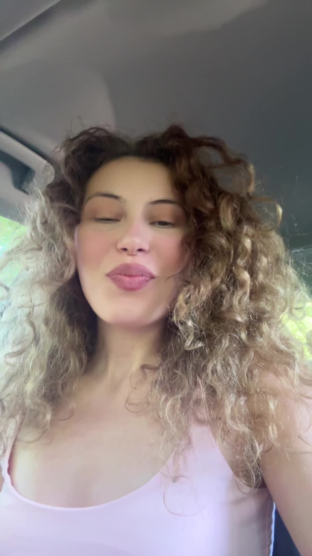 @Sara🇦🇱