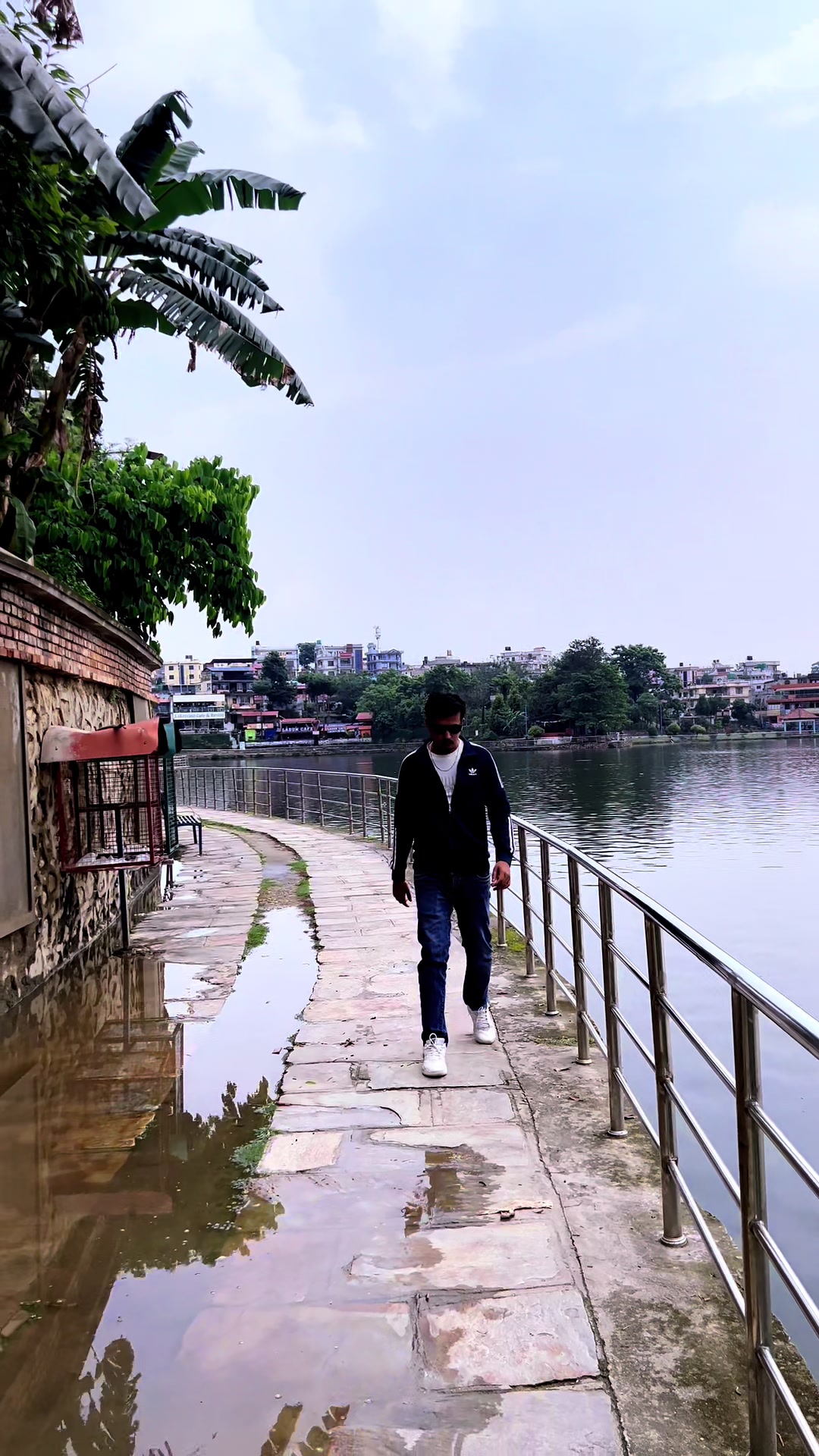 @Niraj Luitel(चरि भाइ)