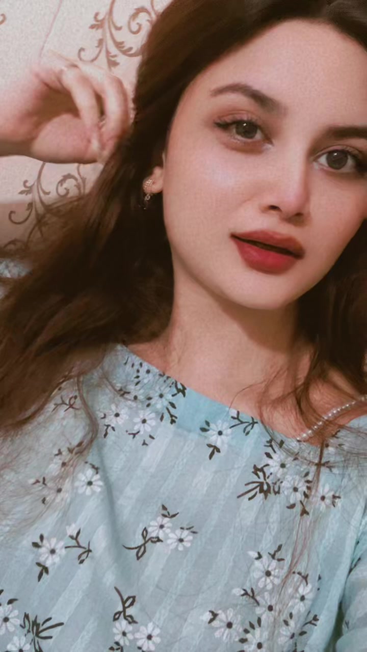 @Emaan🕊️✨