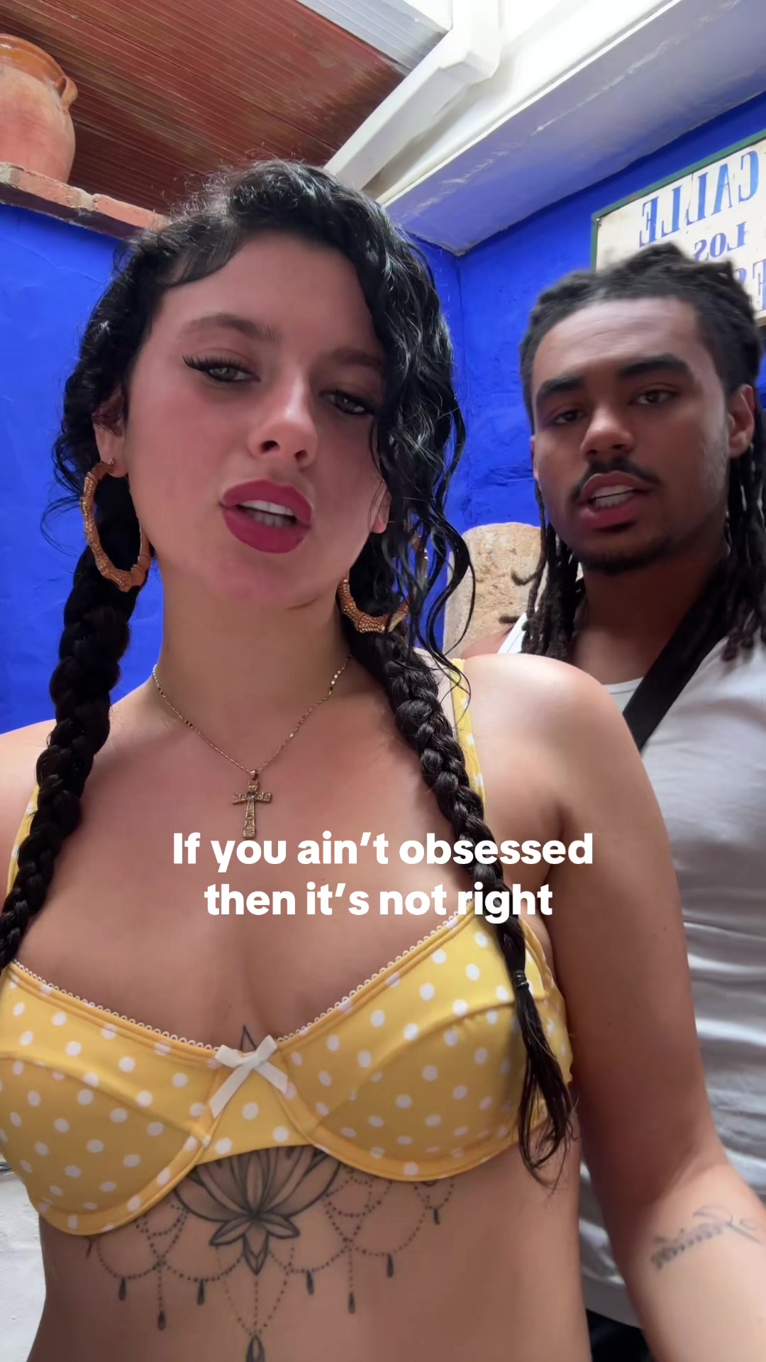 @Liv
