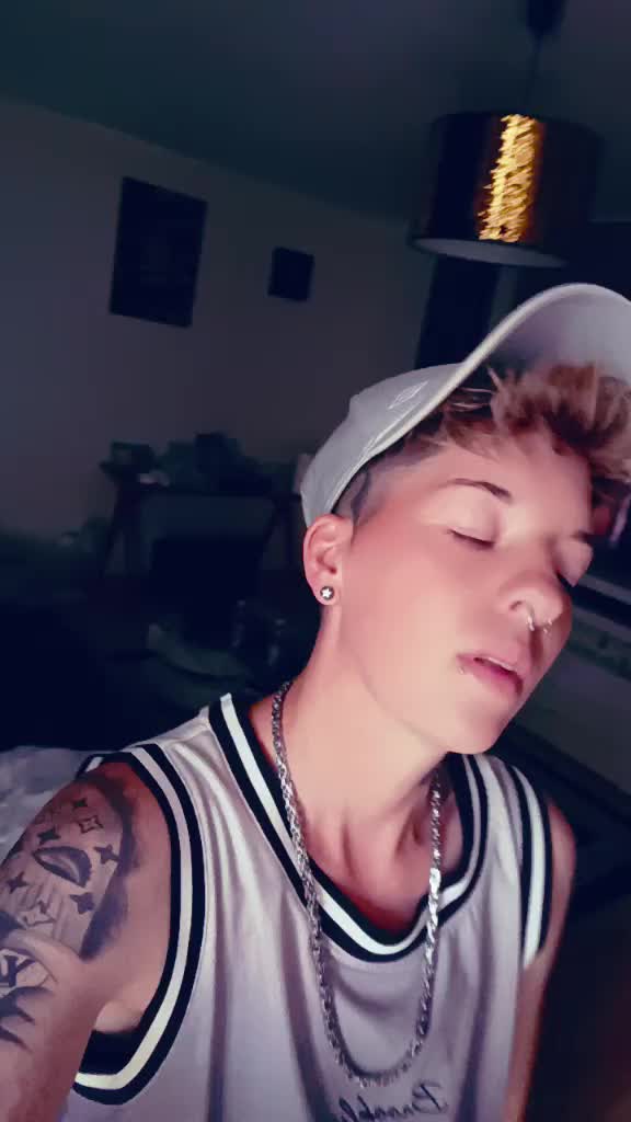 @Kingslowly