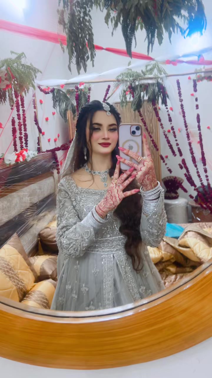 @Emaan🕊️✨