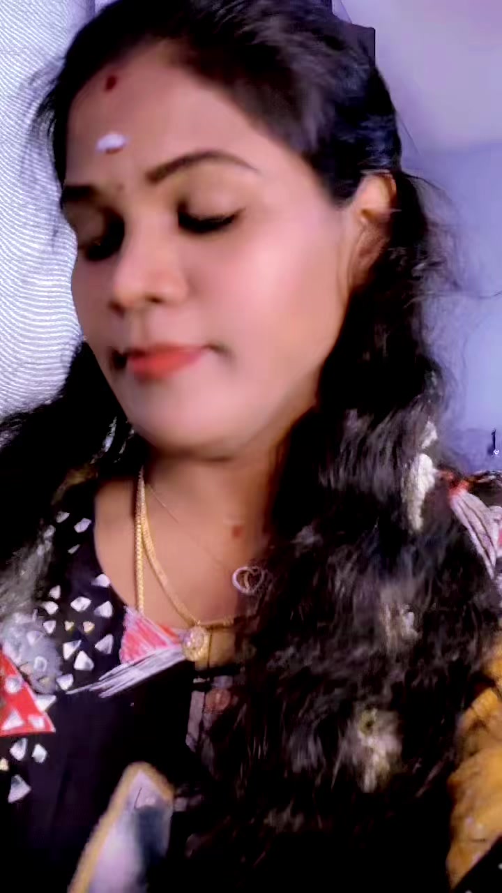 @GaYaThRI❤️ MaNiKAnDaN ❤️🇨🇦☃️