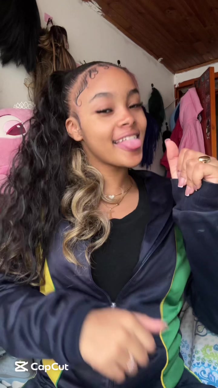 @Sharitaa