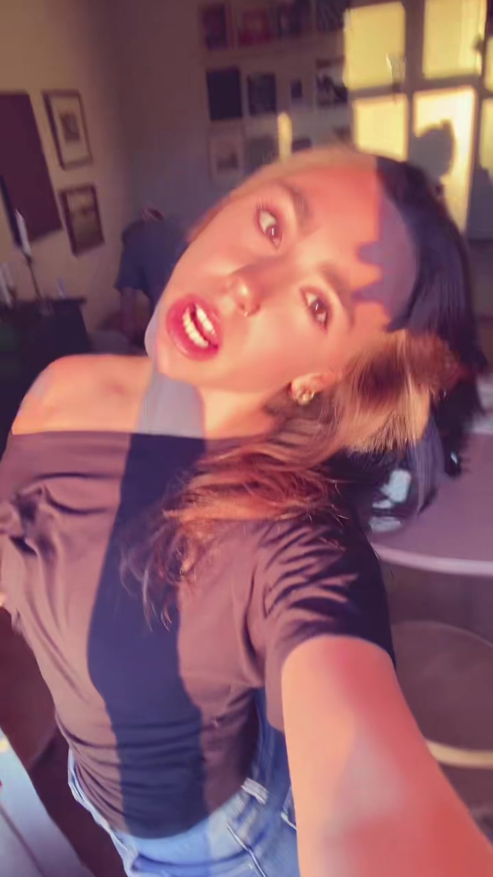 @daphnefitz