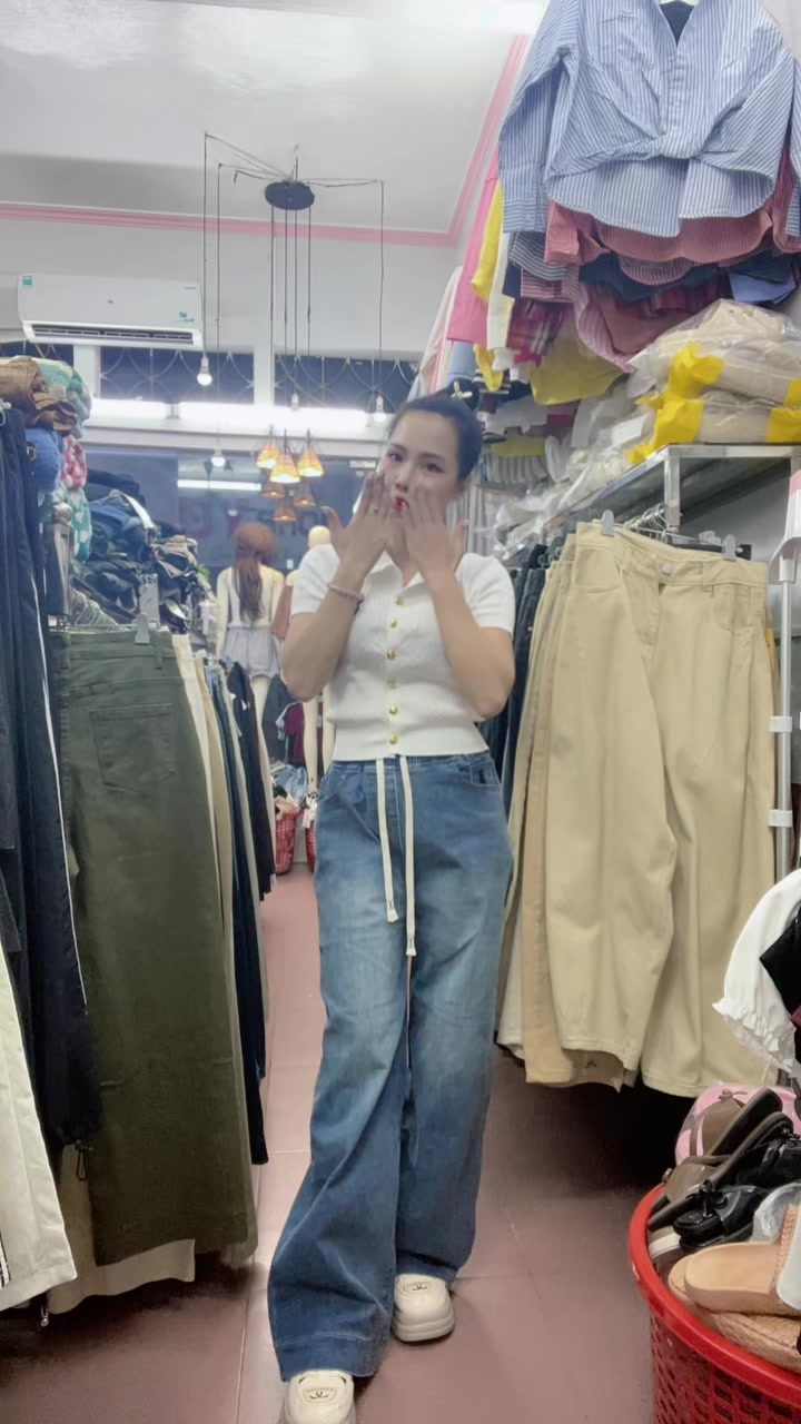 @Nguyễn Hà Lan