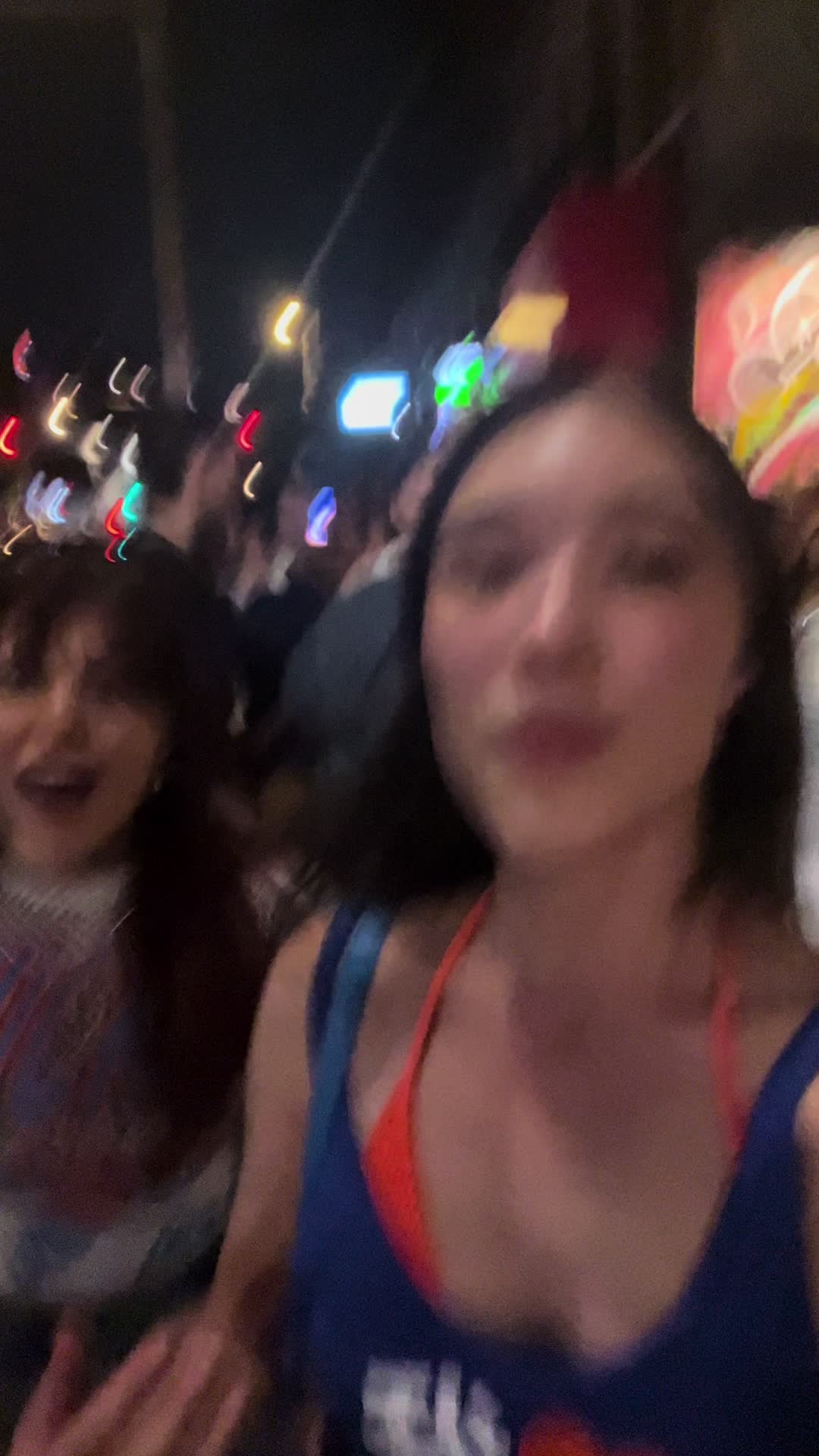 @Victoria