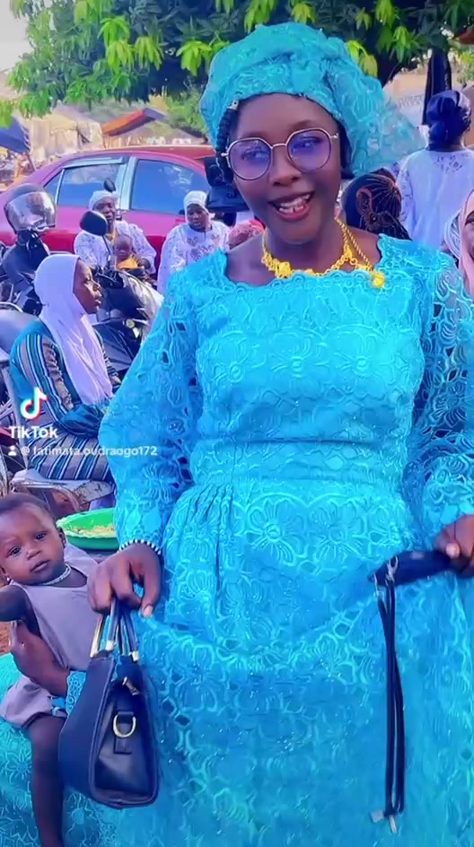 @Aicha zambi