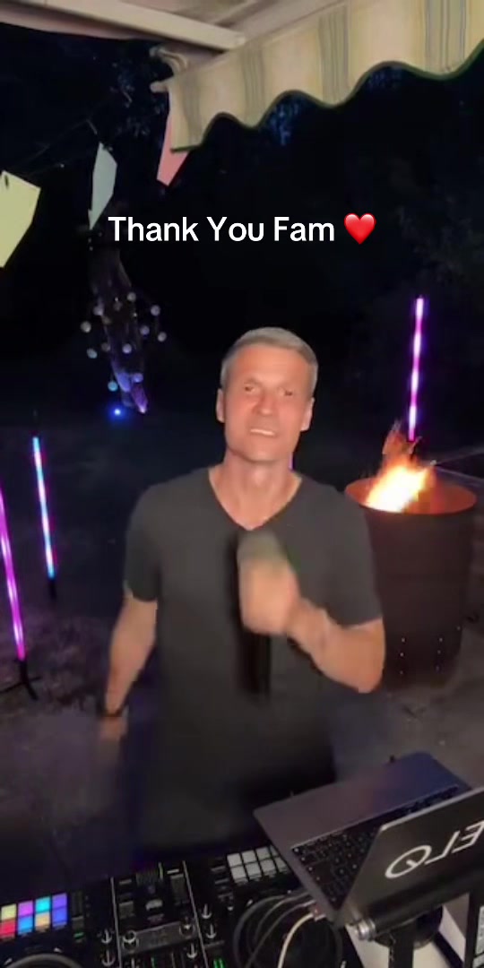 @DJ_AVELØ