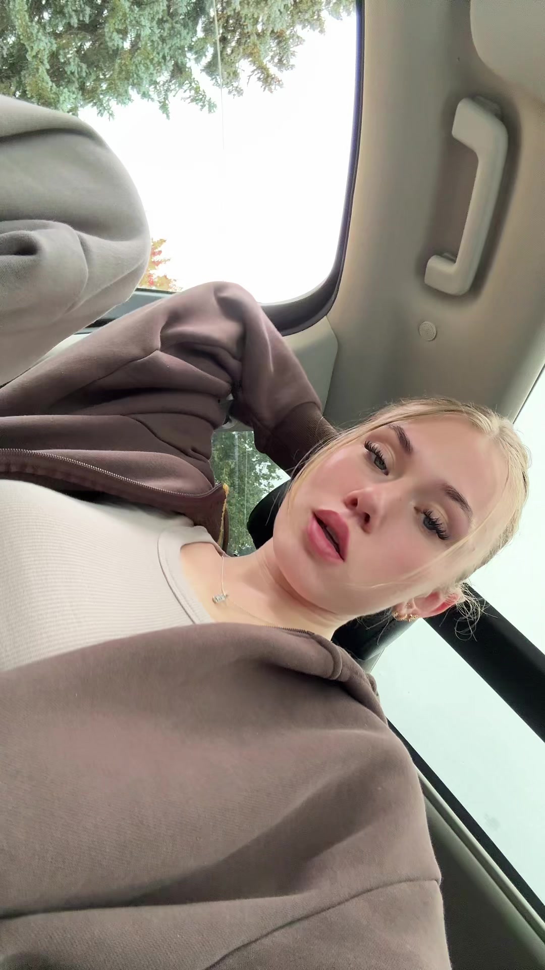 @yourfavblondiiie