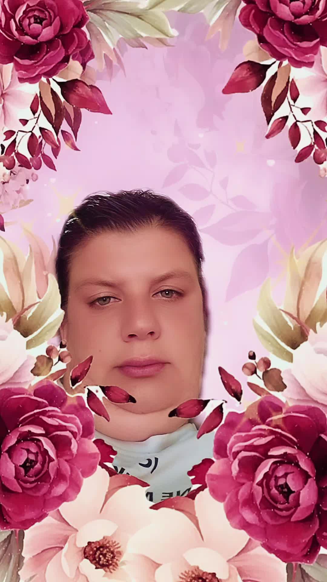 @nicole