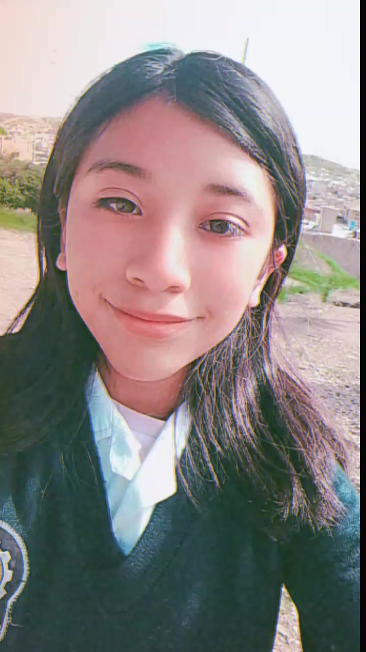 @Liz🖤🫰😭