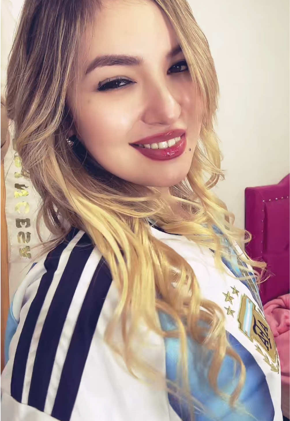 @Lucía Antonella Casas 🍒🌻