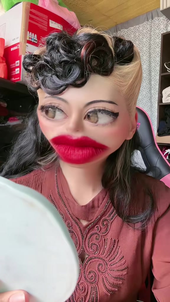 @Kat