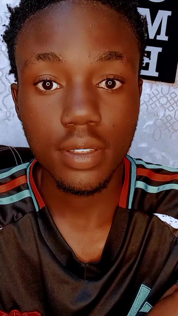 @🥹IT'S LEN😫