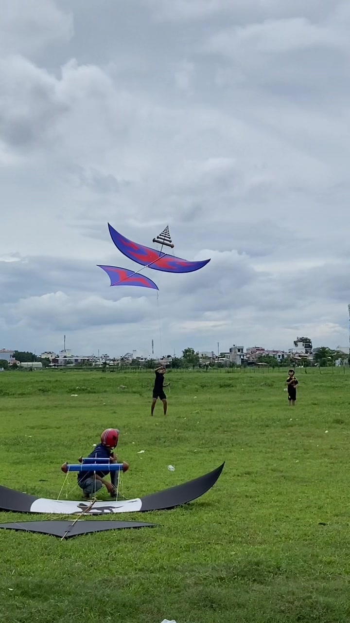 @Thả diều cùng Lợi