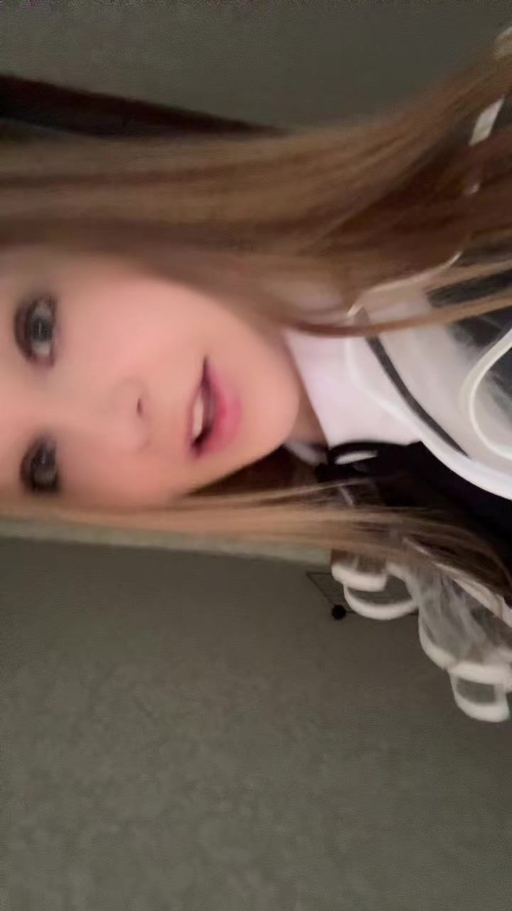 @леночка ли