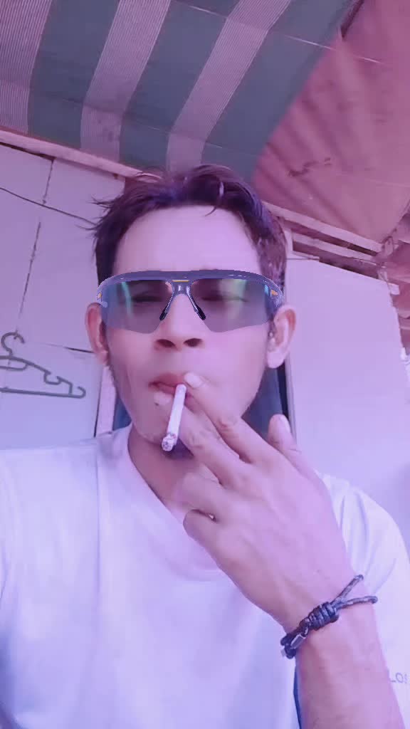 @𝐑_18🇮🇩
