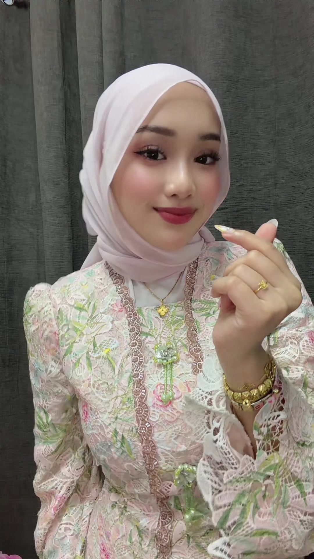 @afeesyaa