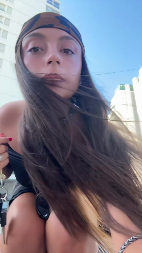 @Julieta