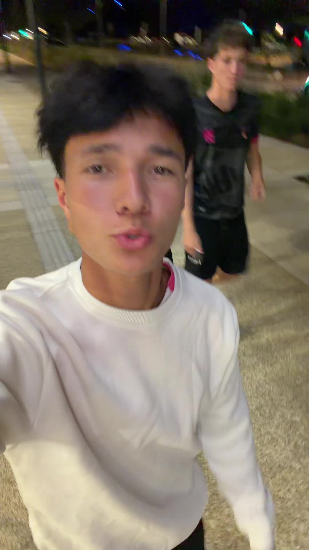 @𝕃𝕀𝔼𝕄🇻🇳🐉