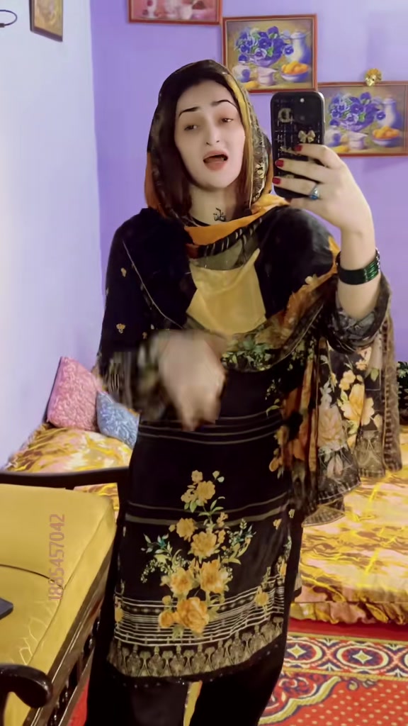 @Misses Karachi zindage
