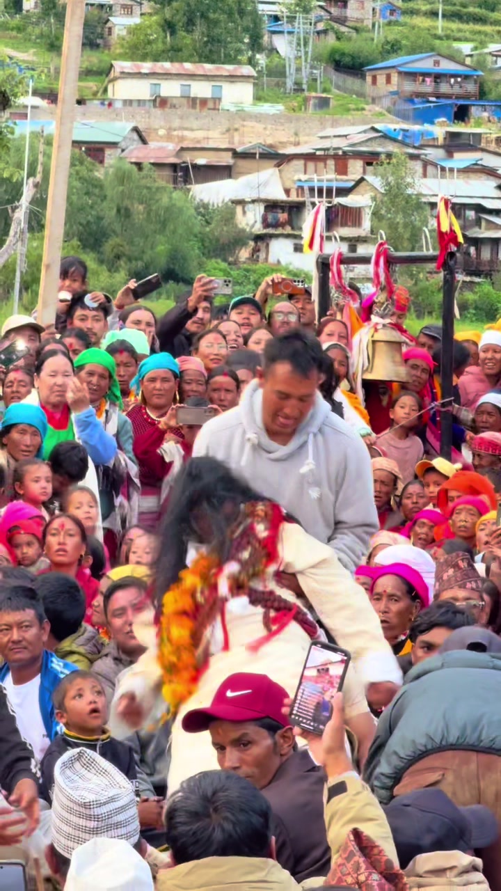 @हुम्ली कान्छो