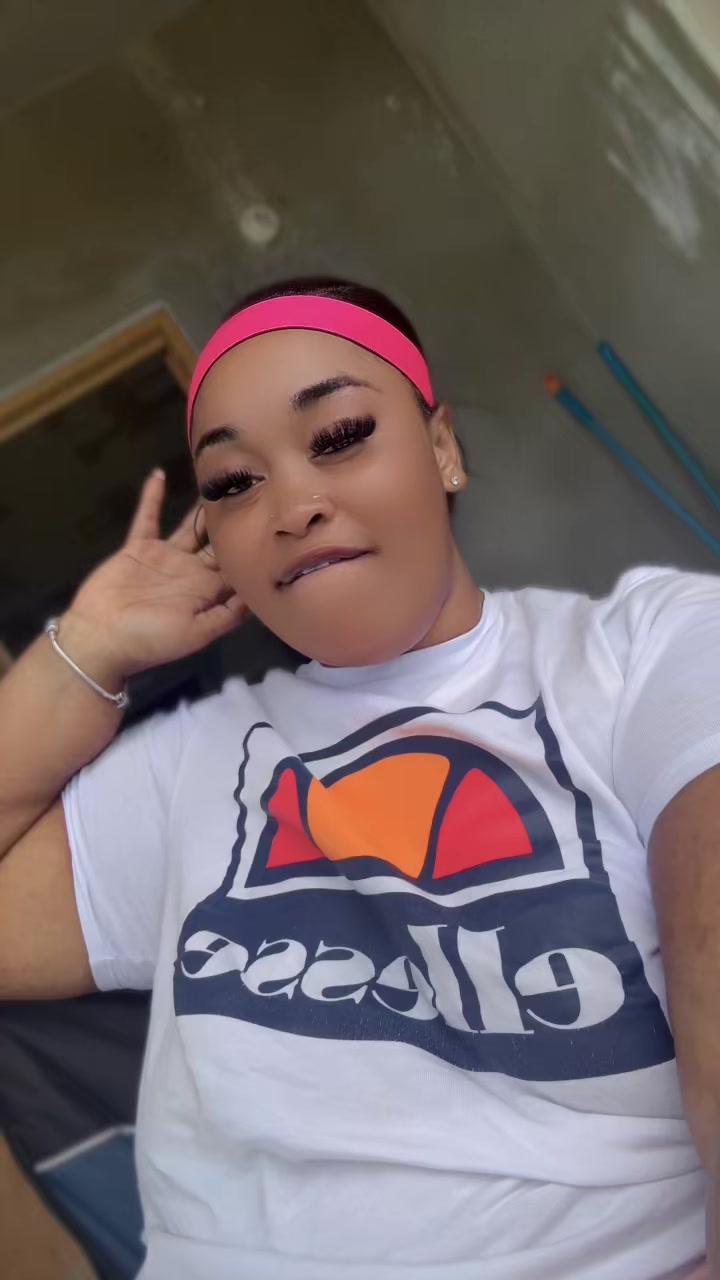 @ᥫ᭡Tameka🌸