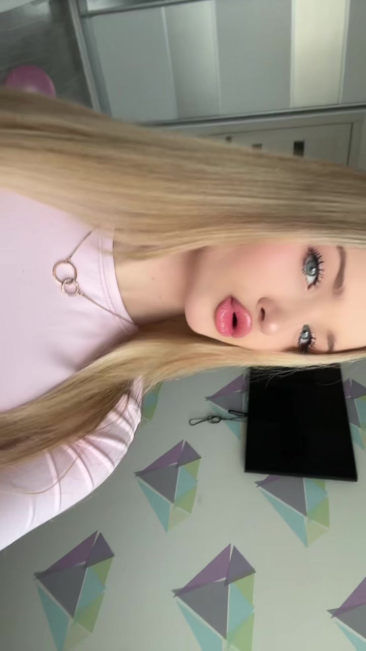 @Kristinkqw