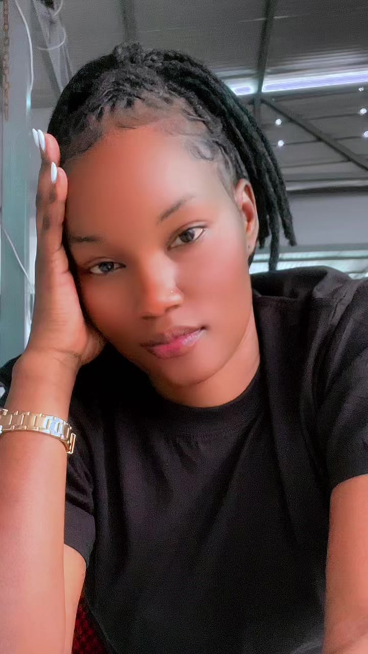 @Soniah_Empress👑