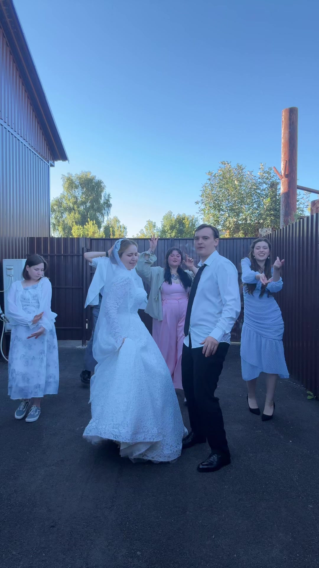 @Голд Викон