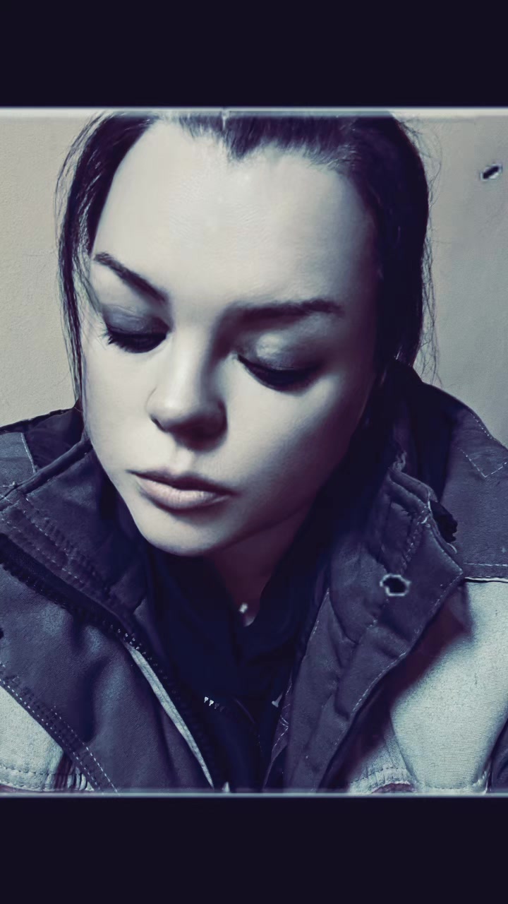 @anya3033