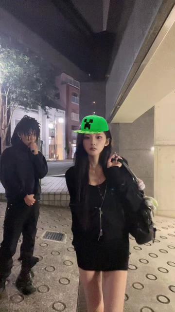 @4uvmiprs