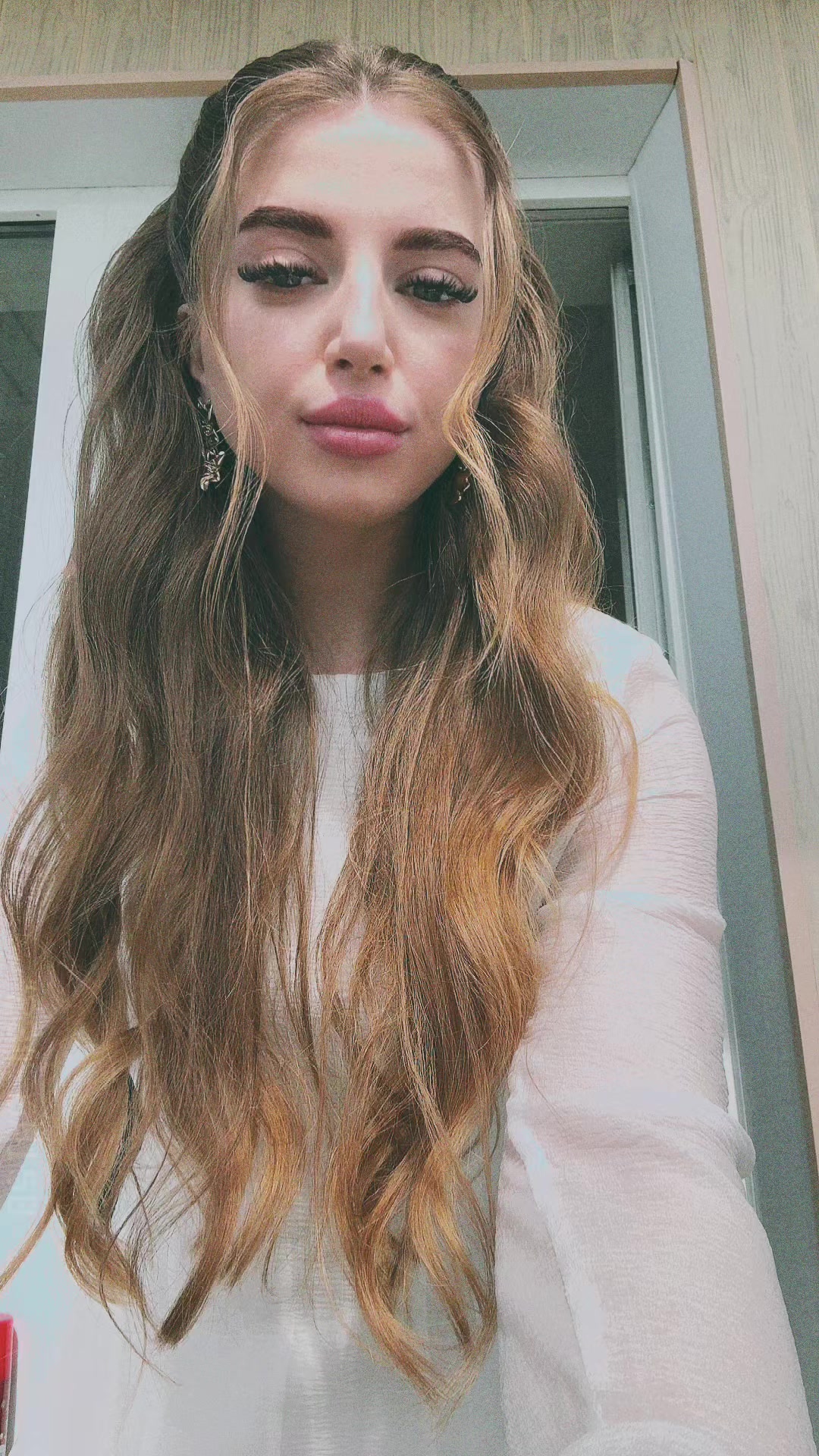 @ANGELHI22