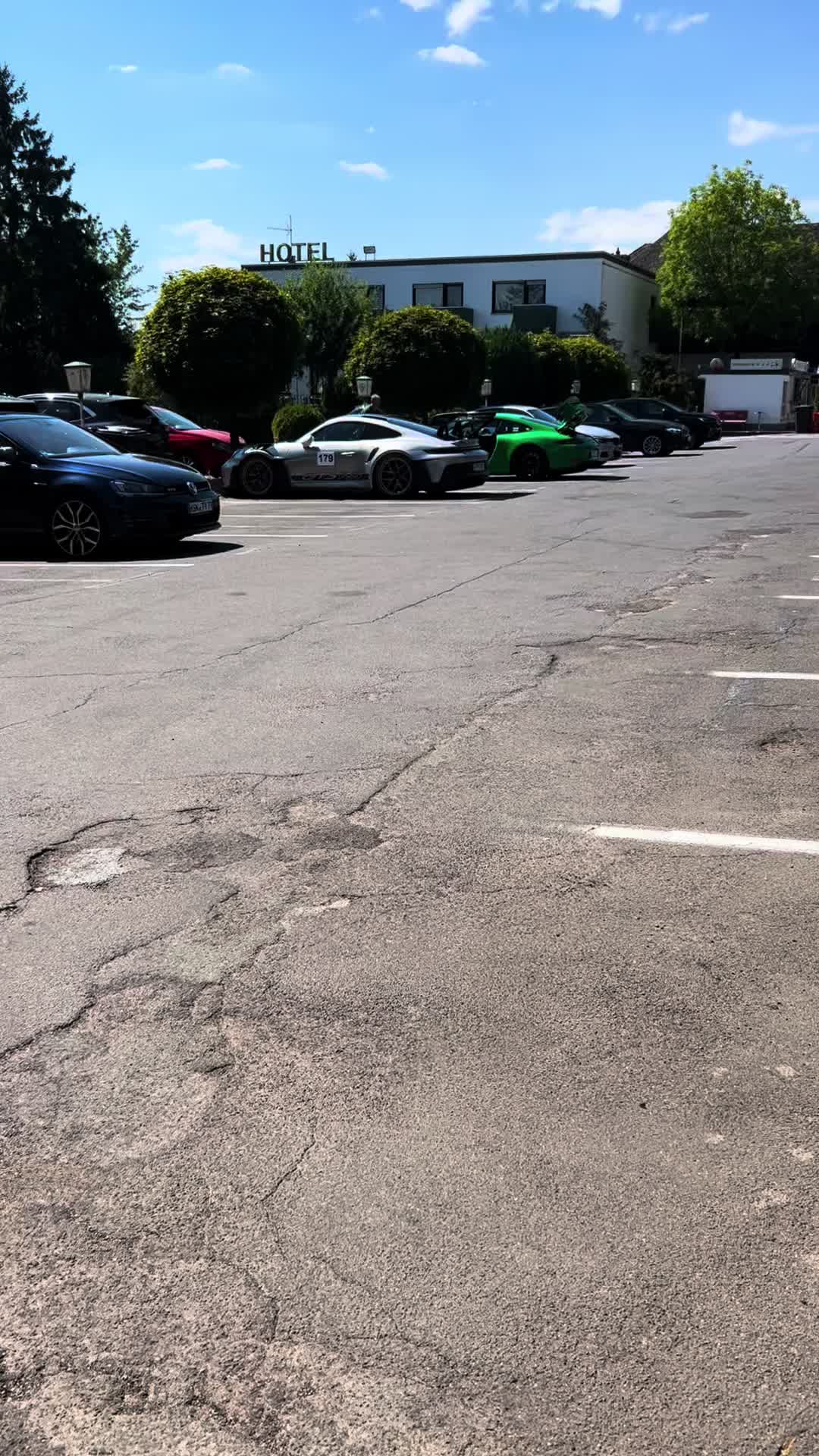 @Miss🌹Porsche 5913
