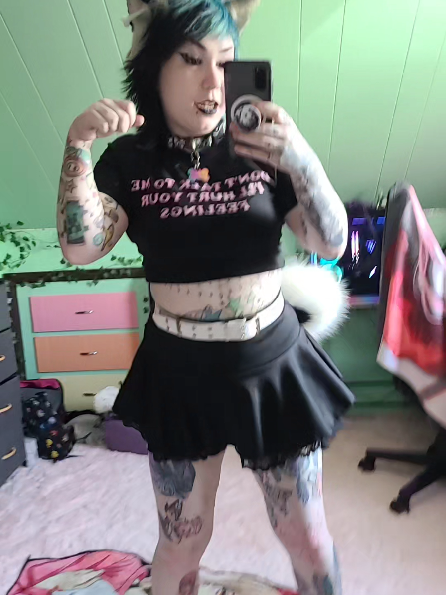 @Rainbow🏳️🌈Artist/Streamer🍃