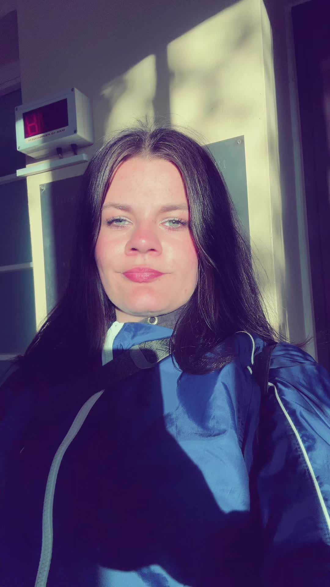 @Anna_rstock_109