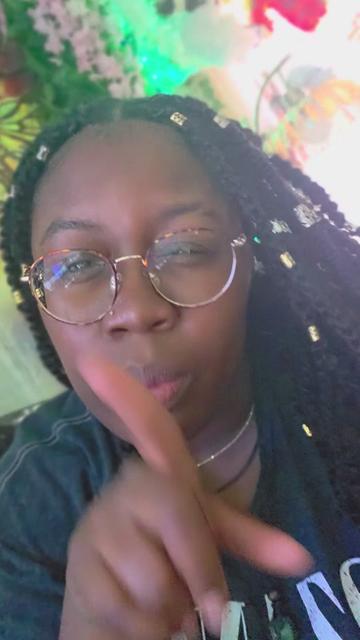 @🧚🏾Bri Le Fae 🧚🏾🌈📚🍄☕️
