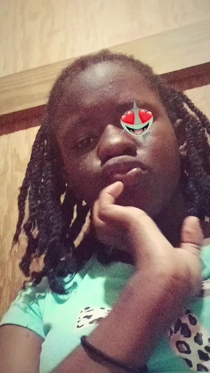 @🧍&zwj;♂️.