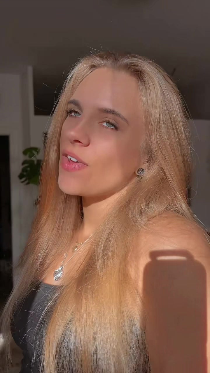 @Isa 👑