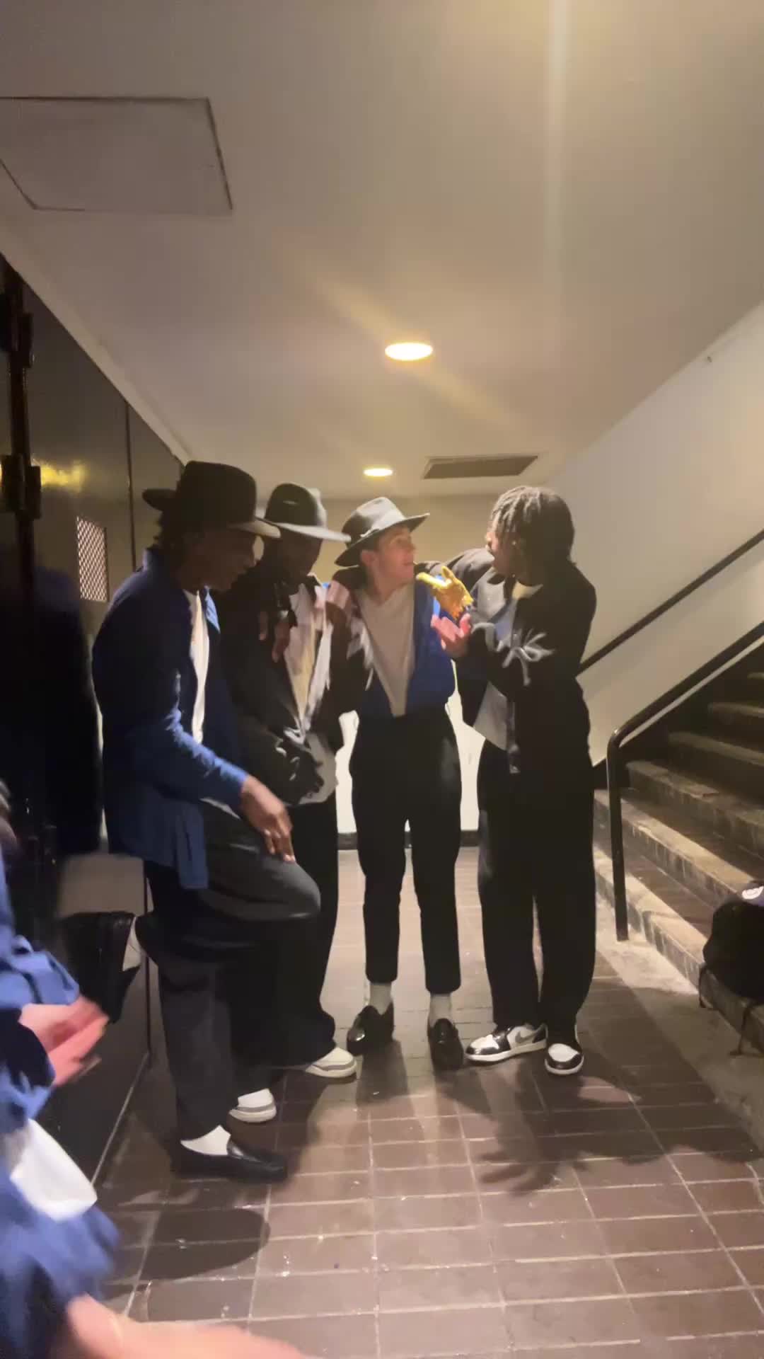 @Akym