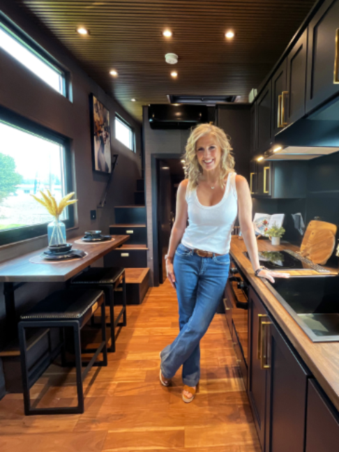 @Tiny House Giant Journey
