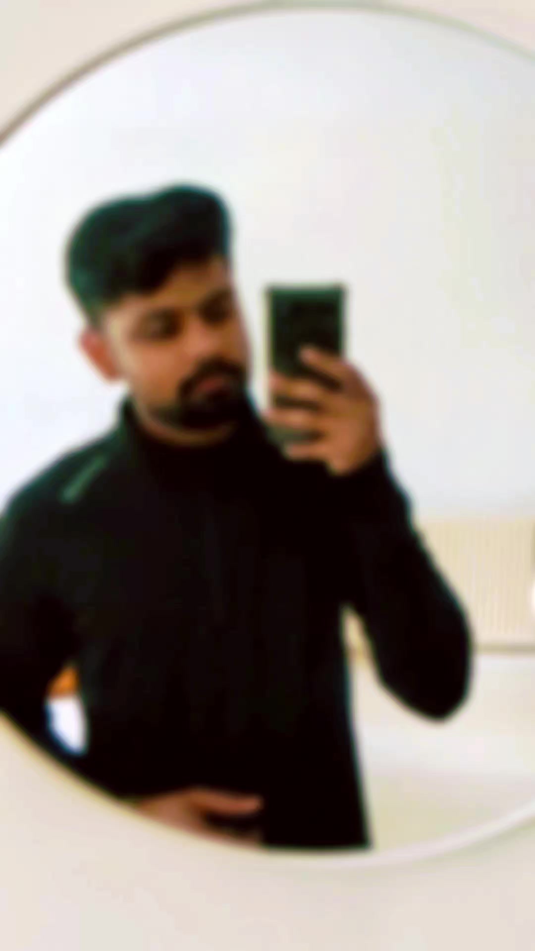 @SID GILLANI 🇬🇧