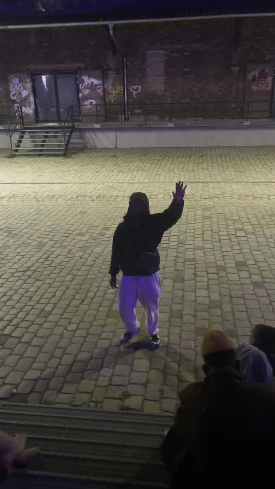 @&bdquo;CALL ME S&Auml;NG&ldquo;