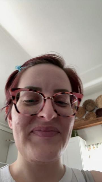 @sarahtheebear