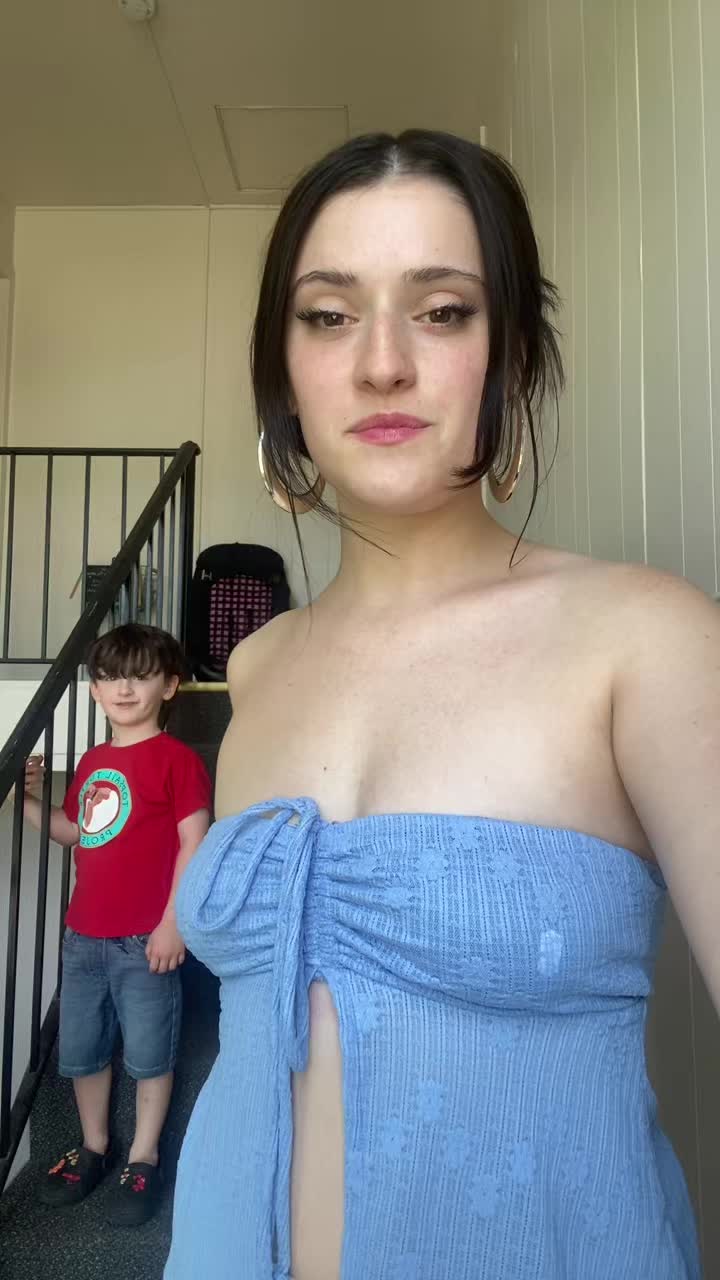 @fiona 🦢🪸🫧